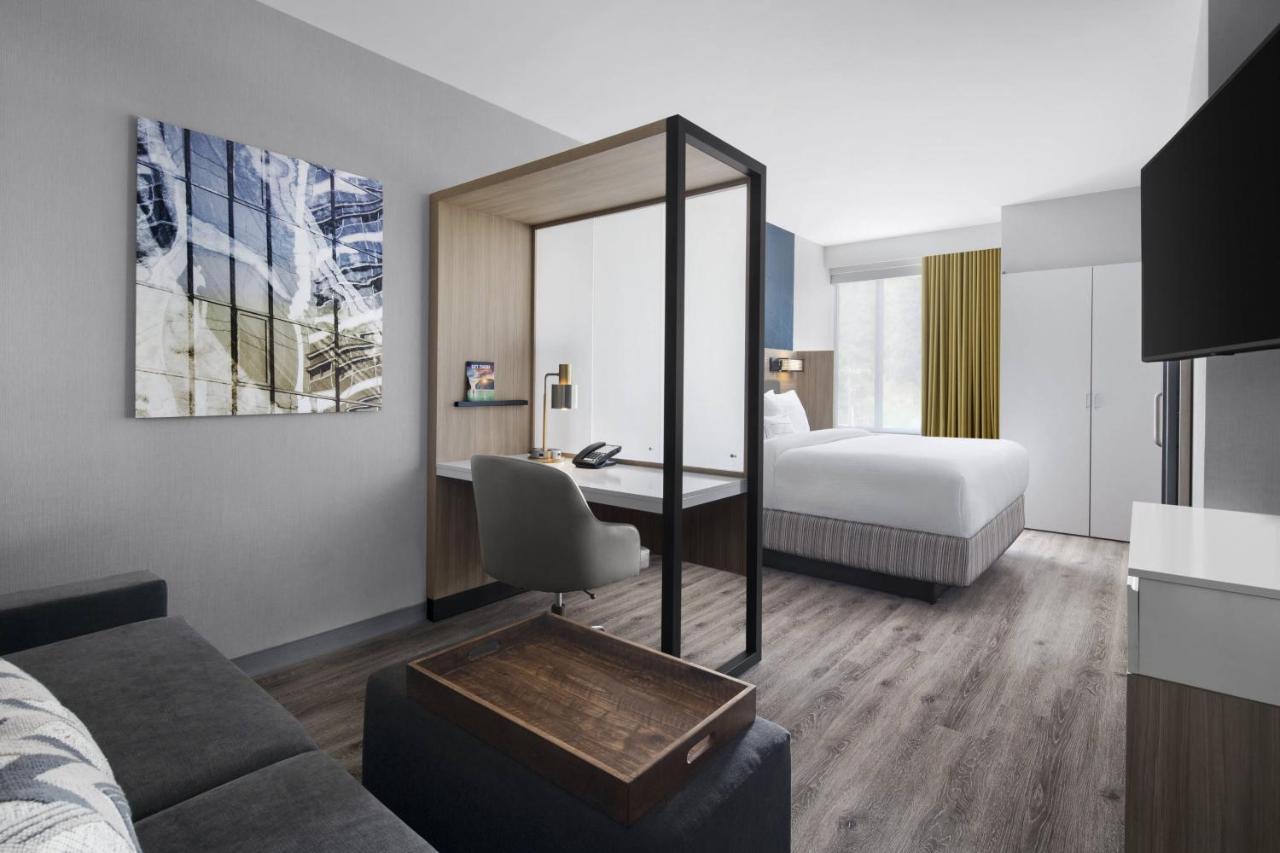 Springhill Suites By Marriott Tuckahoe  Exterior foto